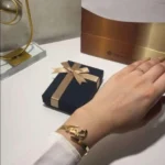 اساور يد نسائية