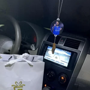 تعليقة سيارة مع صورة