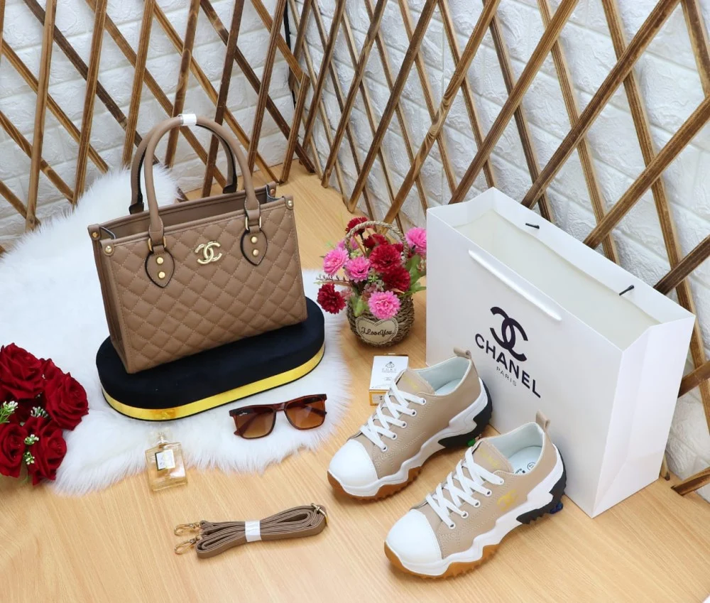 مجموعه هدايا نسائي ماركه شانيل - الصورة 4