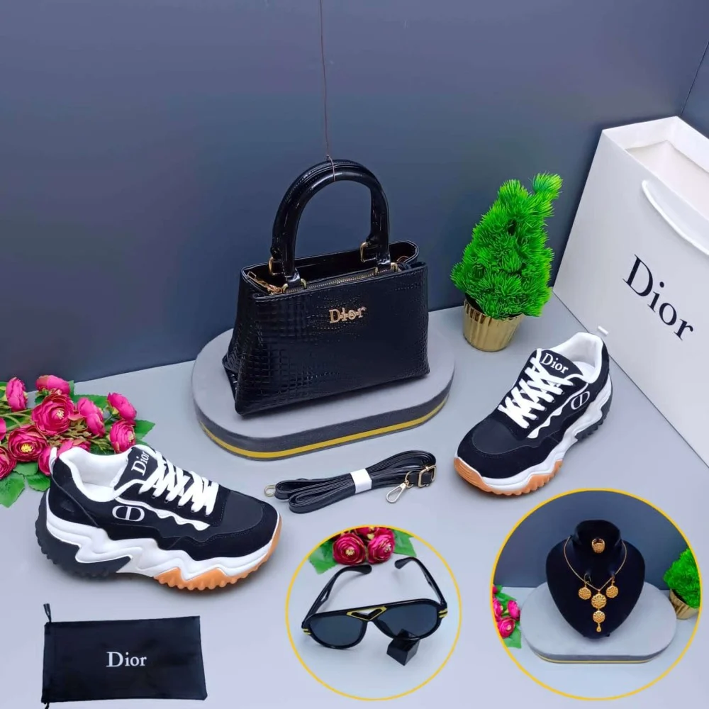 مجموعه هدايا نسائي ماركه ديور - الصورة 2