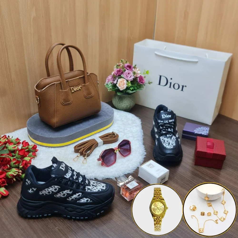 مجموعه هدايا نسائي ماركه ديور - الصورة 2