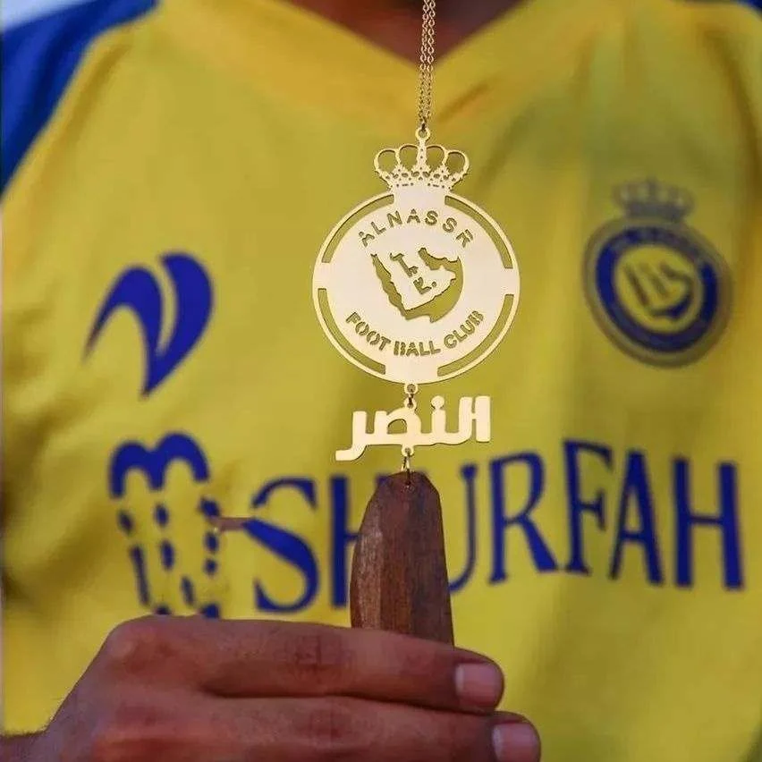 تعليقة نادي النصر لسيارة