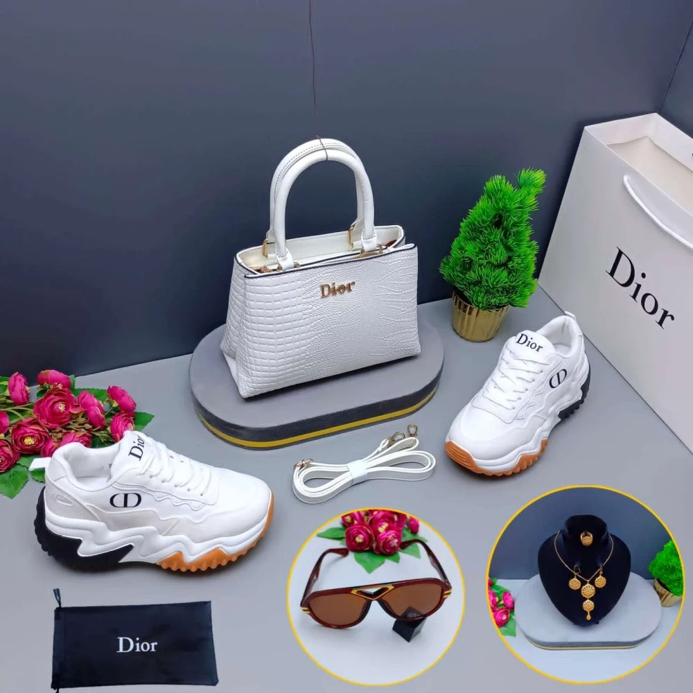 مجموعه هدايا نسائي ماركه ديور - الصورة 5