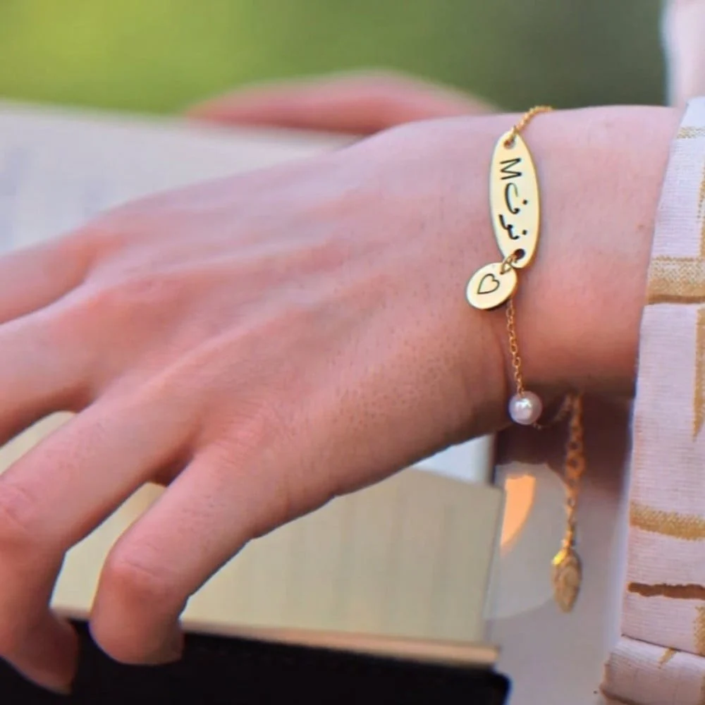 اسوارة بالاسم حسب الطلب