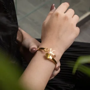 اساور نسائية ذهب