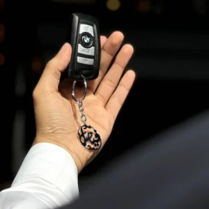 ميدالية مفاتيح بالاسم