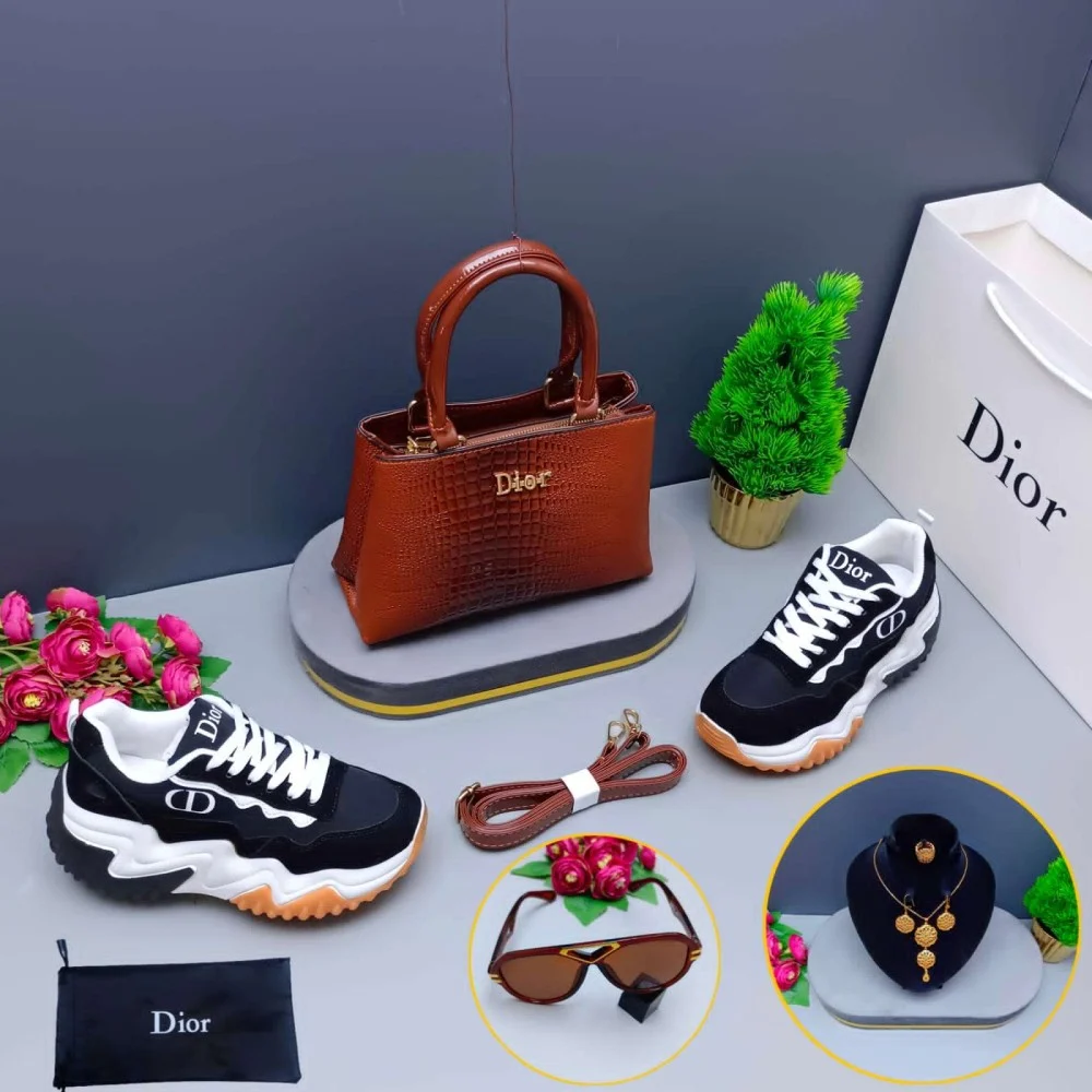 مجموعه هدايا نسائي ماركه ديور - الصورة 7