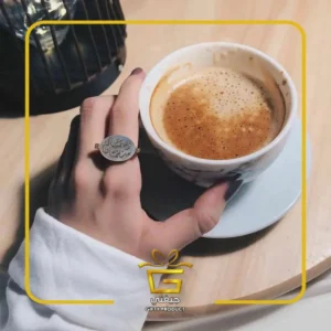 خاتم ملكي_متوج مع اثنين فصوص من الزركون البراق_جيفتي